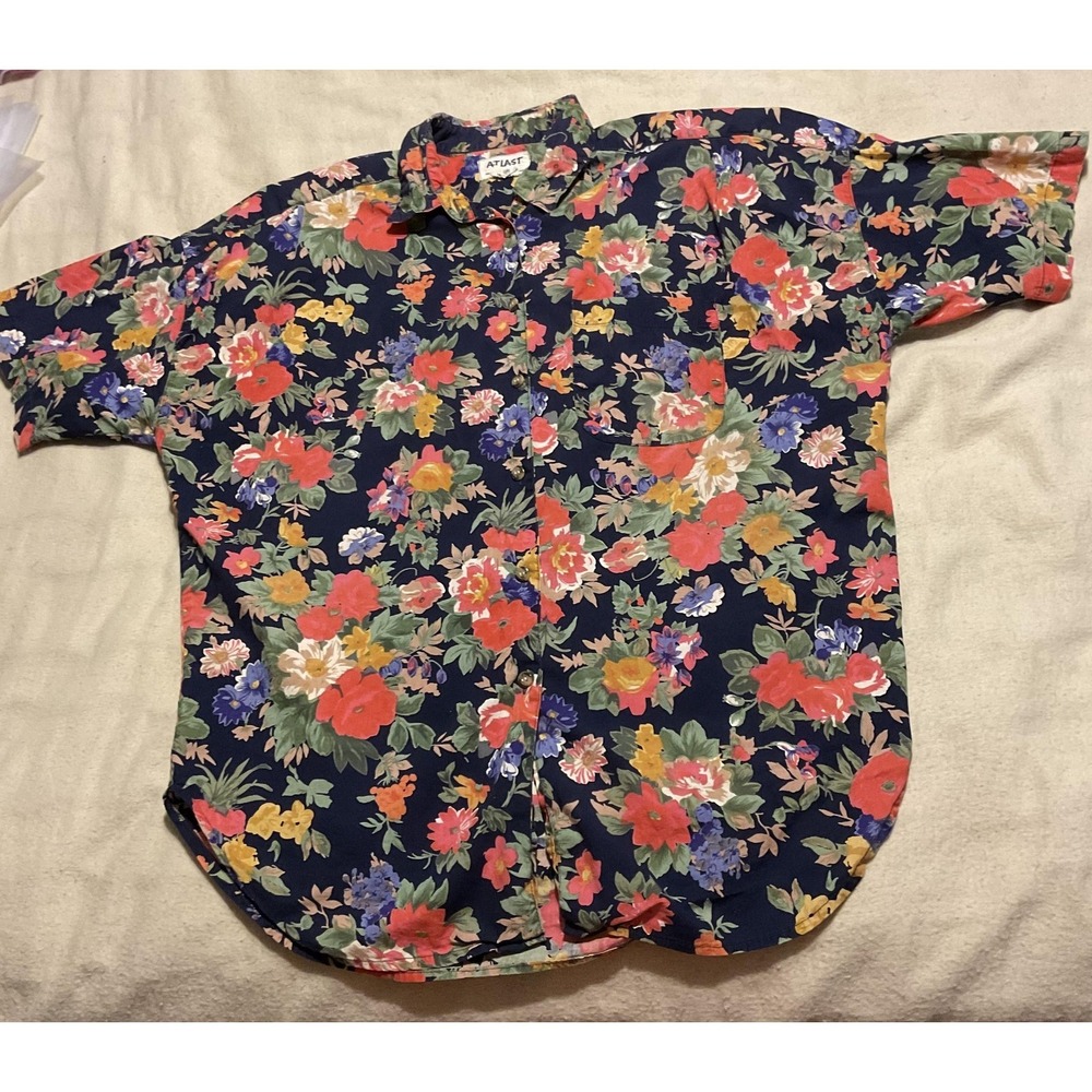 Vintage ATLAST Shirt Womens Medium Multicolor Floral Hawaiian Button Up 90s